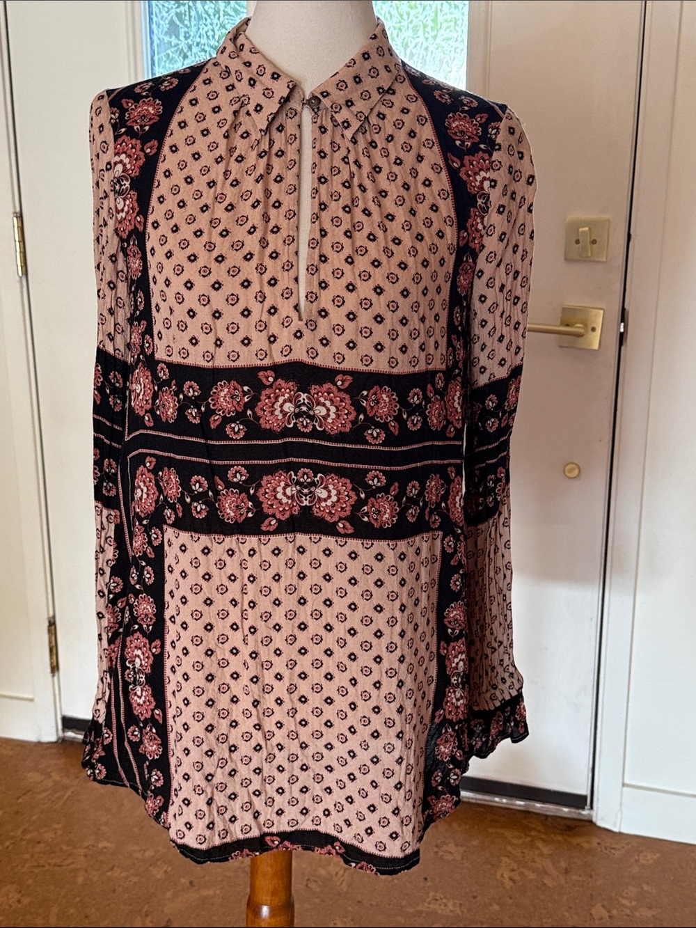 Free People Floral Print Boho Tunic Blouse Blush Black Small